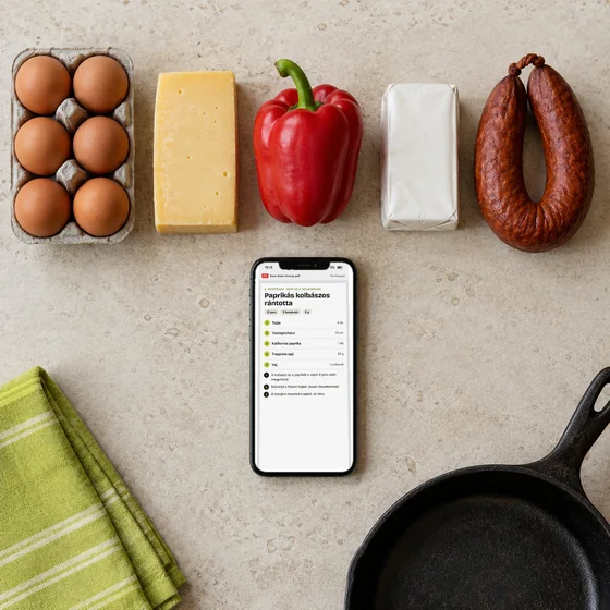 Öt hozzávaló a pulton és a telefonon egy mentőnapi recept: paprikás kolbászos rántotta.